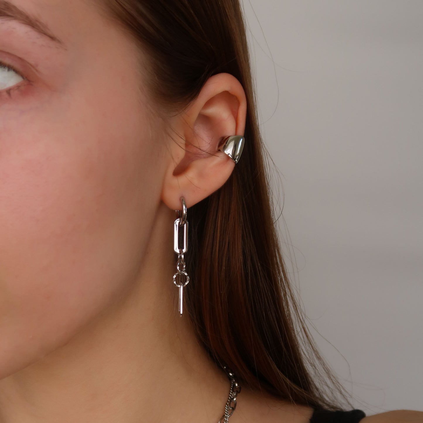 Chunky Silver Ear Cuff (non-slip design) - Thick No Piercing Earring