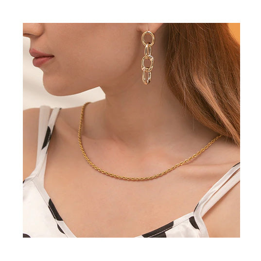 Classic Rope Chain Necklace for Women: Twist Pattern  Rich in golden colour, this flower necklace looks like an antique thats been passed on. Part of the Women's Gold Jewellery Collection.